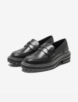 Zapato negro mocasin acharolado ONLY